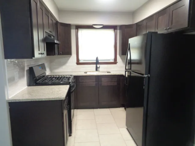 $1,400 | 8149 83rd Place, Unit 1, Justice, IL 60458