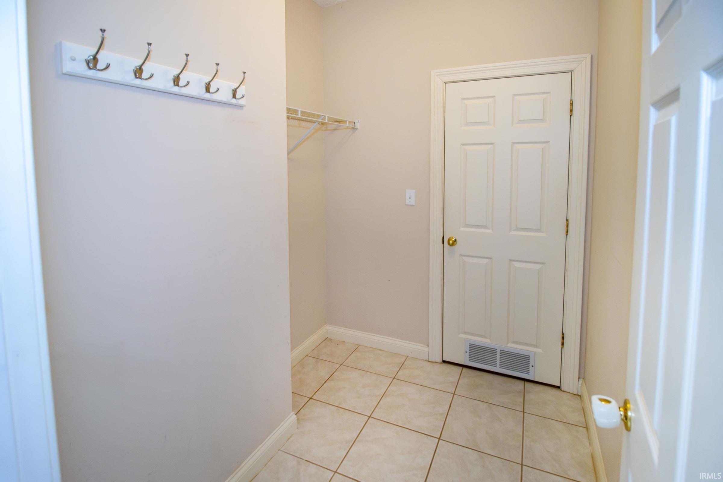 5830 Gardner Road Chandler, IN 47610 - Photo 26 of 36