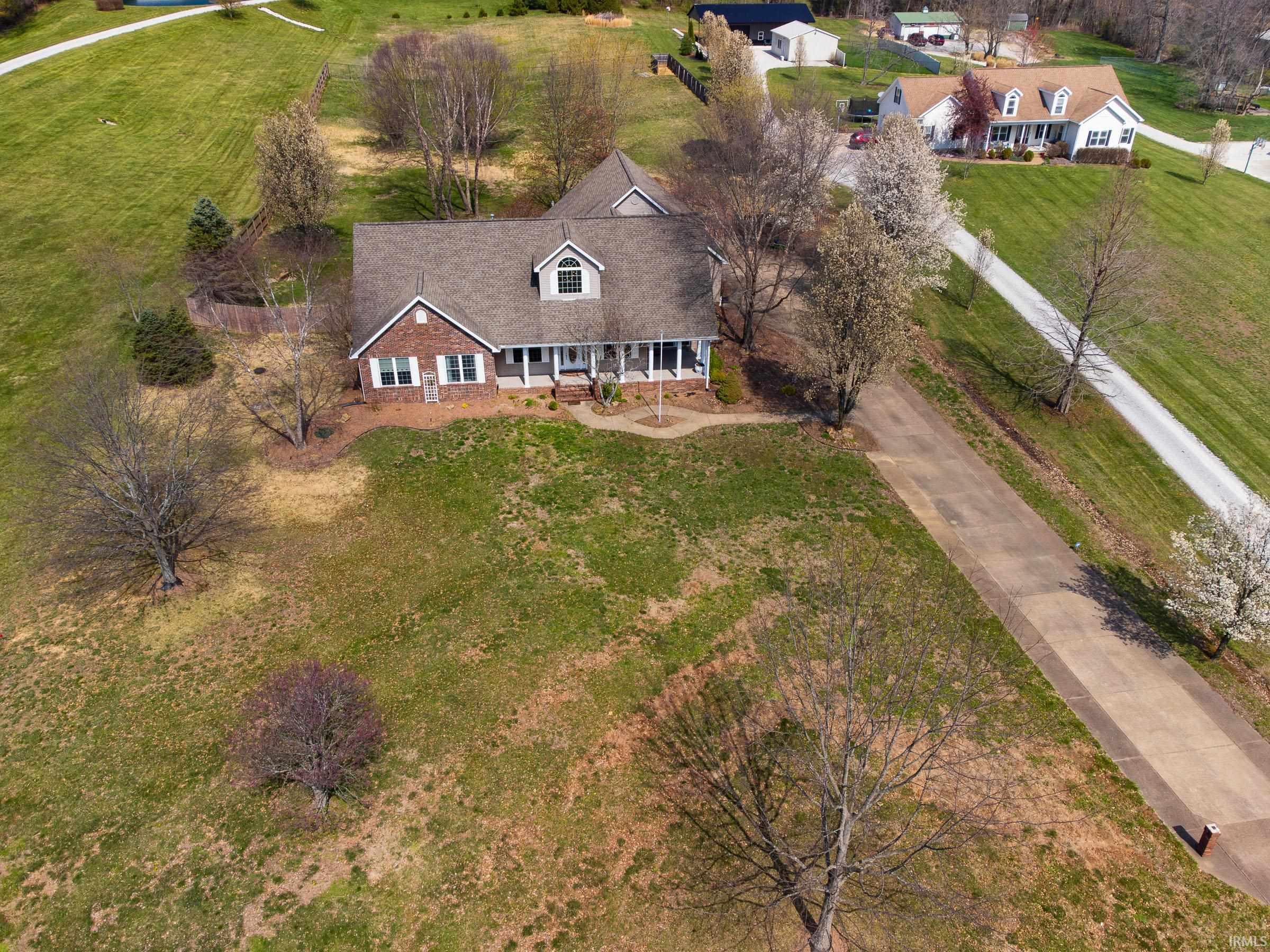 5830 Gardner Road Chandler, IN 47610 - Photo 3 of 36