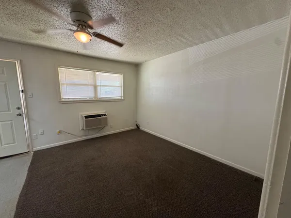 $550 | 5909 East F M 40, Unit 7, Lubbock, TX 79403