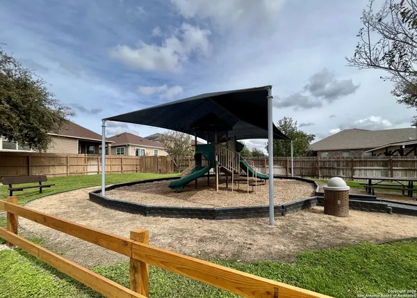 $1,750 | 10339 Fort Davis Trail, San Antonio, TX 78245