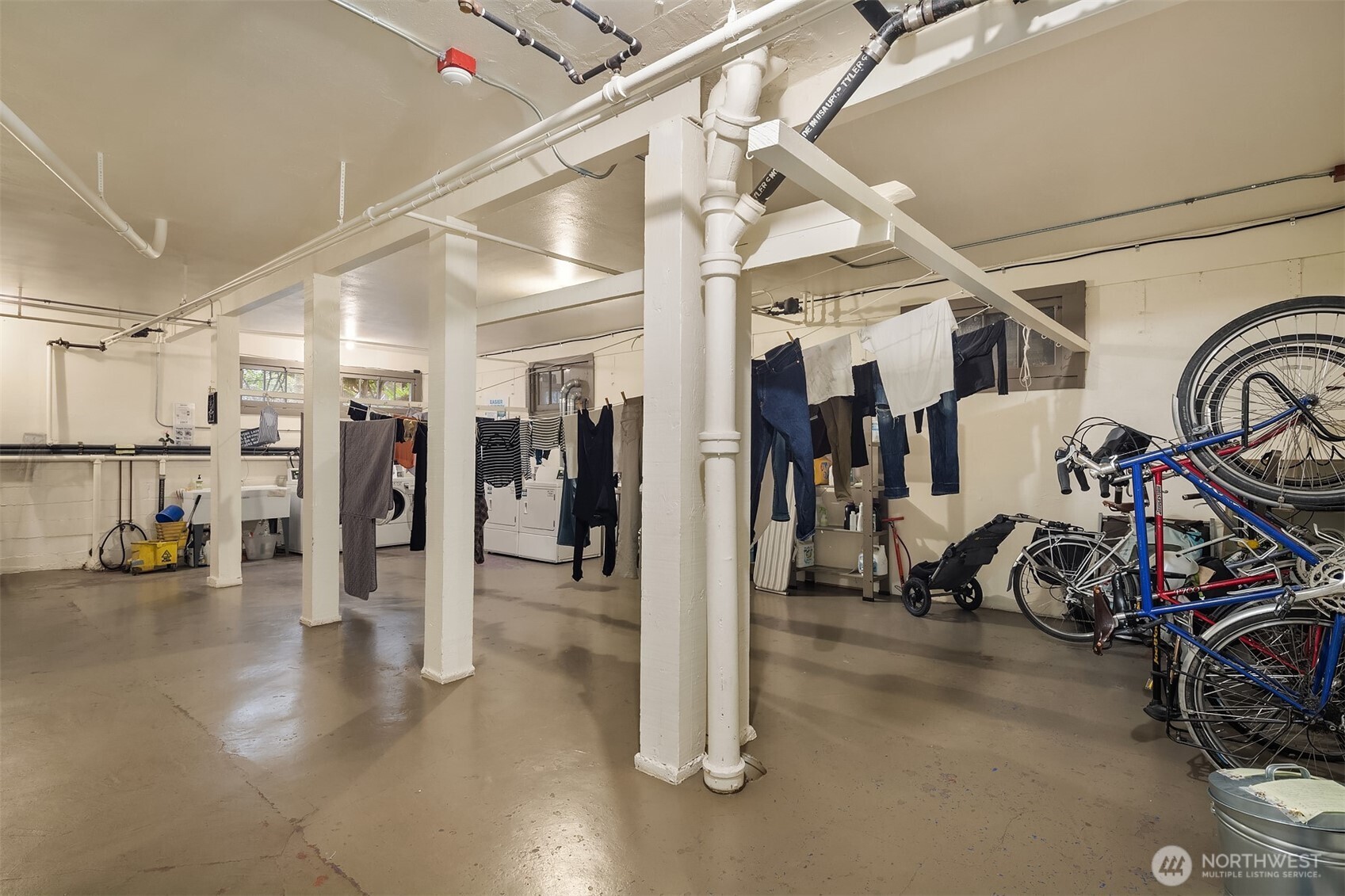 1605 East Olive Street, Unit 303 Seattle, WA 98122 - Photo 28 of 36 a view of a room with gym equipment