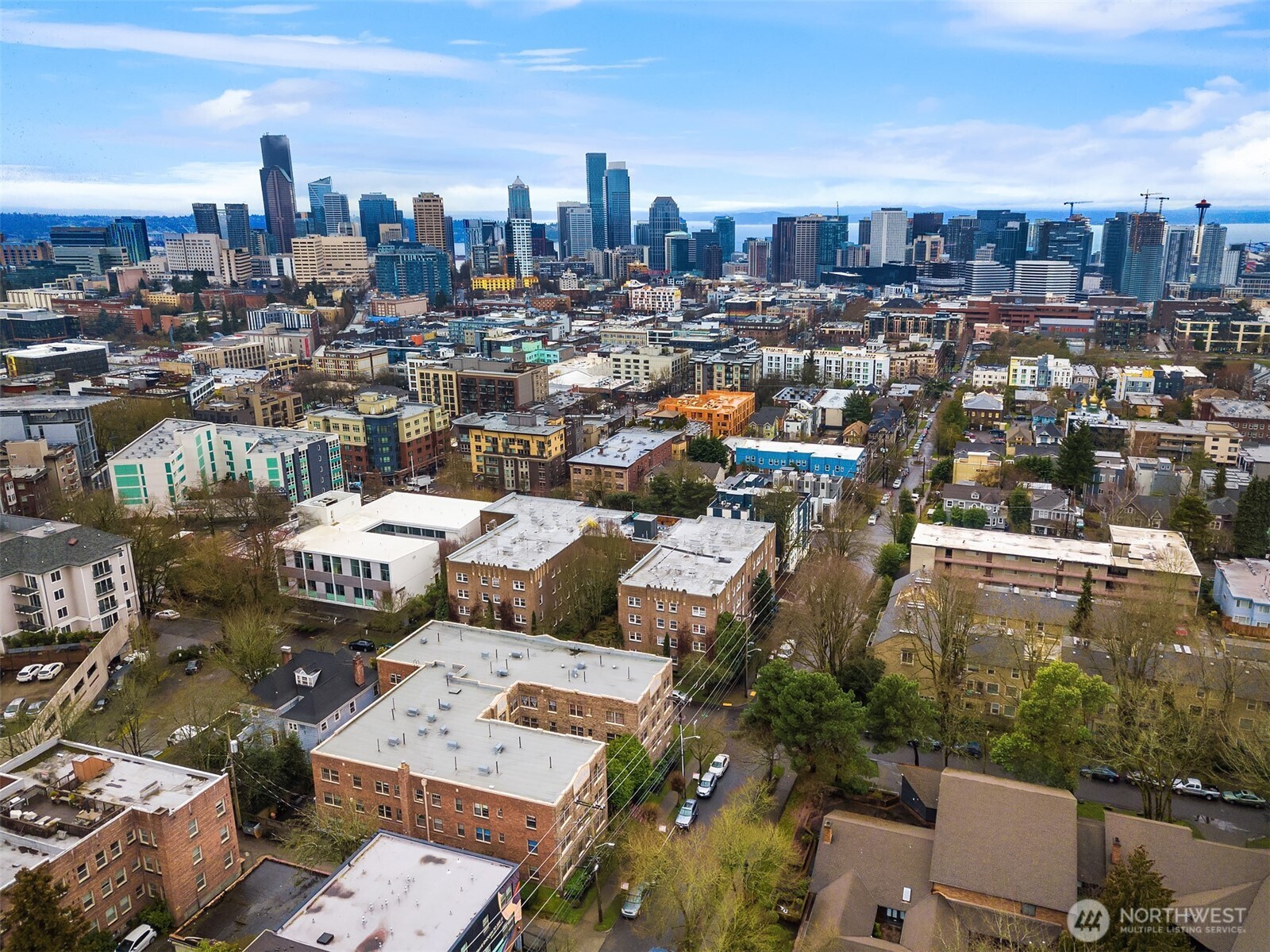 1605 East Olive Street, Unit 303 Seattle, WA 98122 - Photo 34 of 36 a picture of city view
