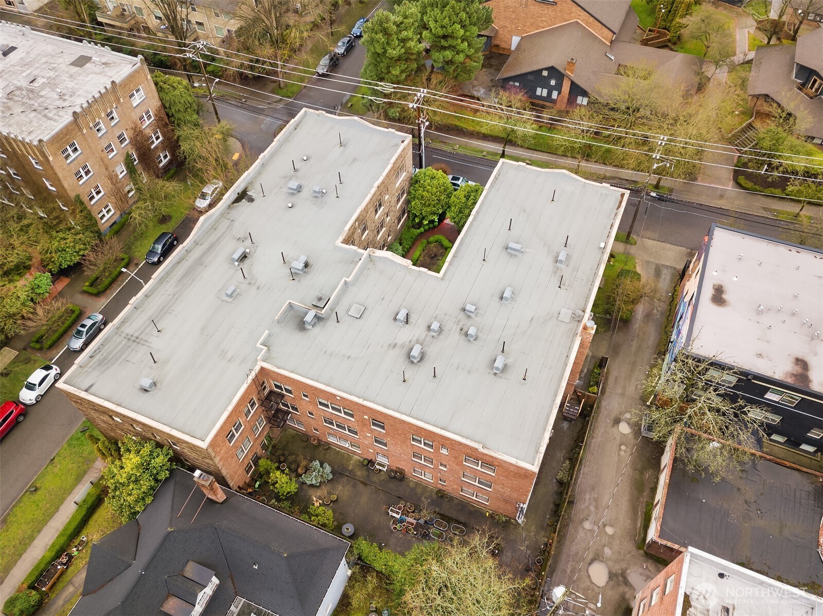 1605 East Olive Street, Unit 303 Seattle, WA 98122 - Photo 35 of 36 an aerial view of a house