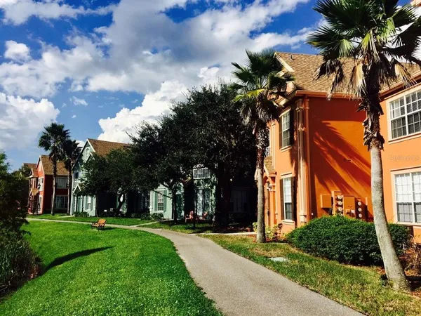 $2,450 | 9020 Lake Chase Island Way, Unit 9020, Tampa, FL 33626