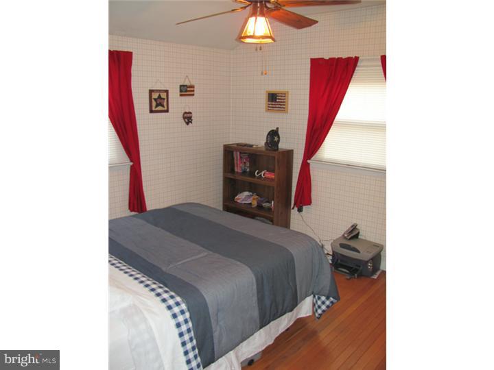 1717 York Road Wyomissing, PA 19610 - Photo 12 of 20 Bedroom 4
