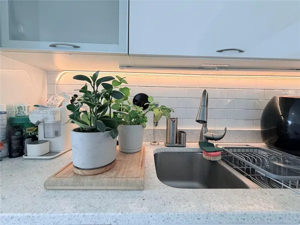 $2,600 | 133 Northeast 2nd Avenue, Unit 2009, Miami, FL 33132