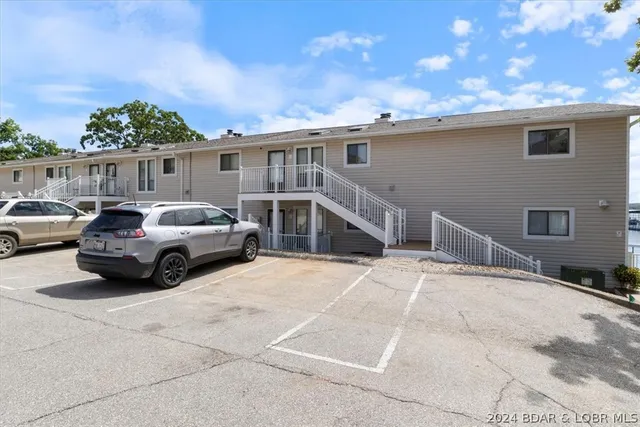 $345,000 | 821 Winn Road, Unit 10H, Osage Beach, MO 65065