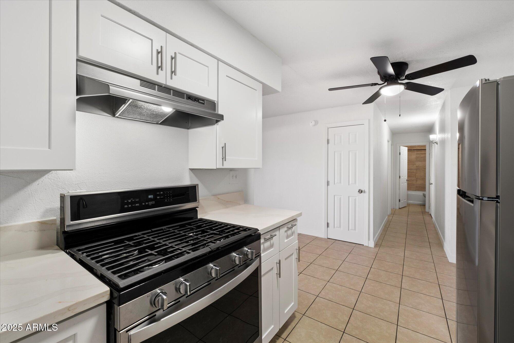 2343 East Pueblo Avenue, Unit 4 Phoenix, AZ 85040 - Photo 13 of 22 12-97788558