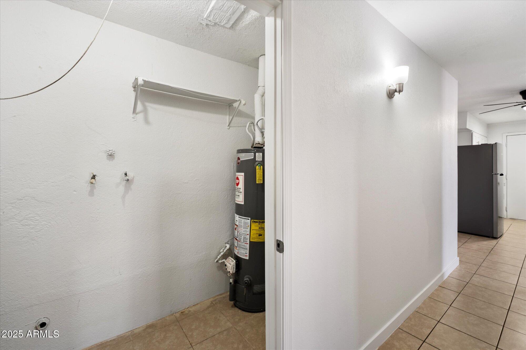 2343 East Pueblo Avenue, Unit 4 Phoenix, AZ 85040 - Photo 14 of 22 13-97788494