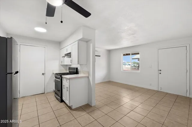 $995 | 2343 East Pueblo Avenue, Unit 4, Phoenix, AZ 85040