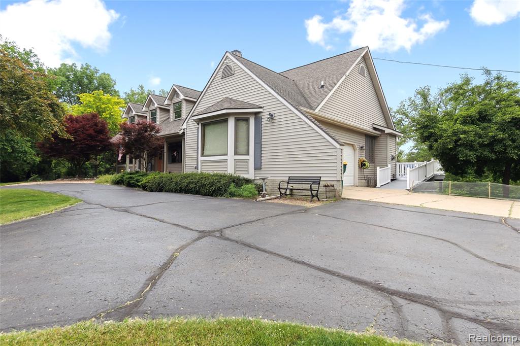 459 Elms Road Flushing, MI 48433 - Photo 4 of 67