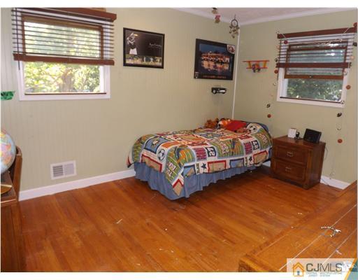 14 Valiant Road East Brunswick, NJ 08816 - Photo 8 of 22 Gallery Image 8