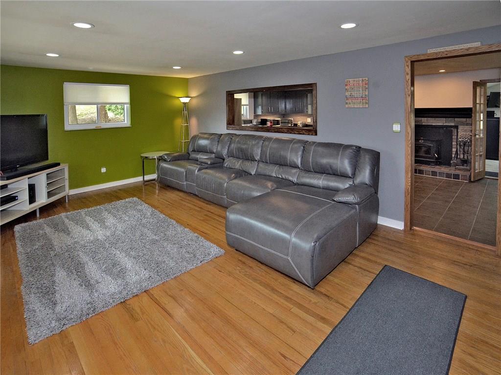 1495 Cavitt Road Monroeville, PA 15146 - Photo 3 of 21 Gallery Image 3