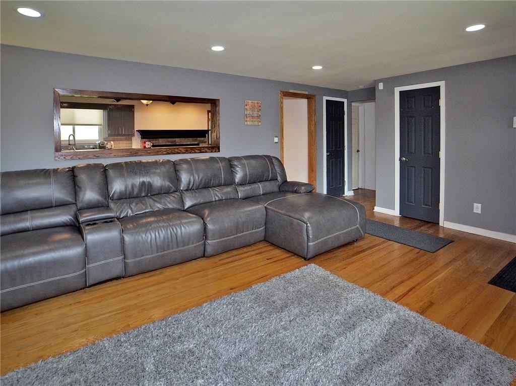 1495 Cavitt Road Monroeville, PA 15146 - Photo 4 of 21 Gallery Image 4