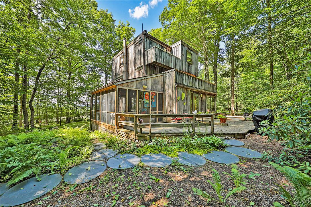 315 Brodt Road Bangor, PA 18013 - Photo 2 of 33 Gallery Image 2