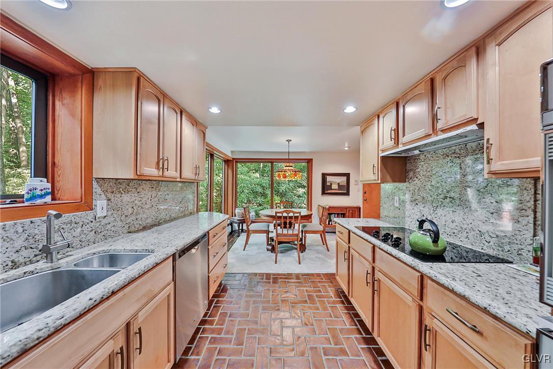 315 Brodt Road Bangor, PA 18013 - Photo 7 of 33 Gallery Image 7