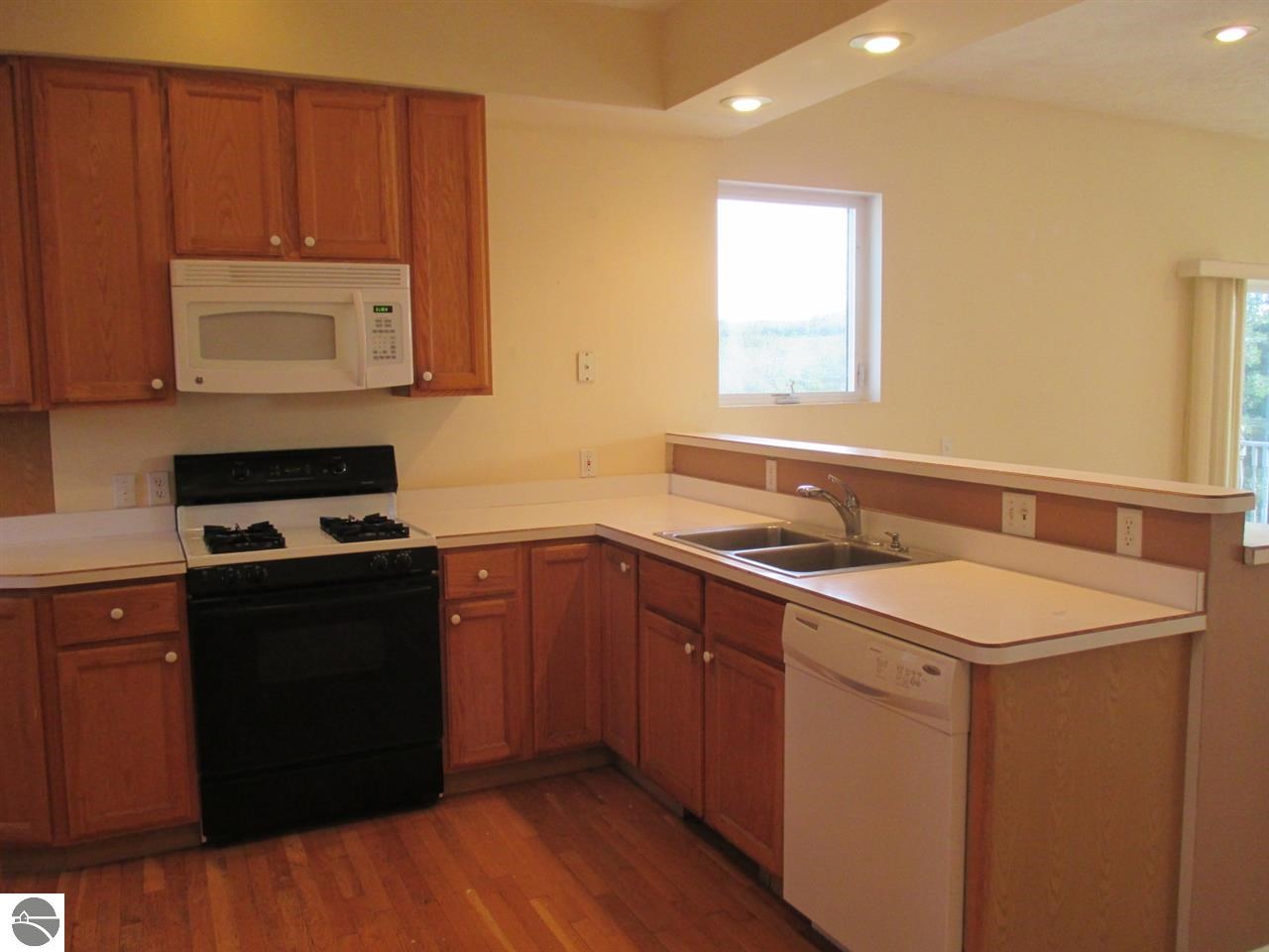 11002 Craig Road Traverse City, MI 49686 - Photo 8 of 50 1791087-7.JPG
