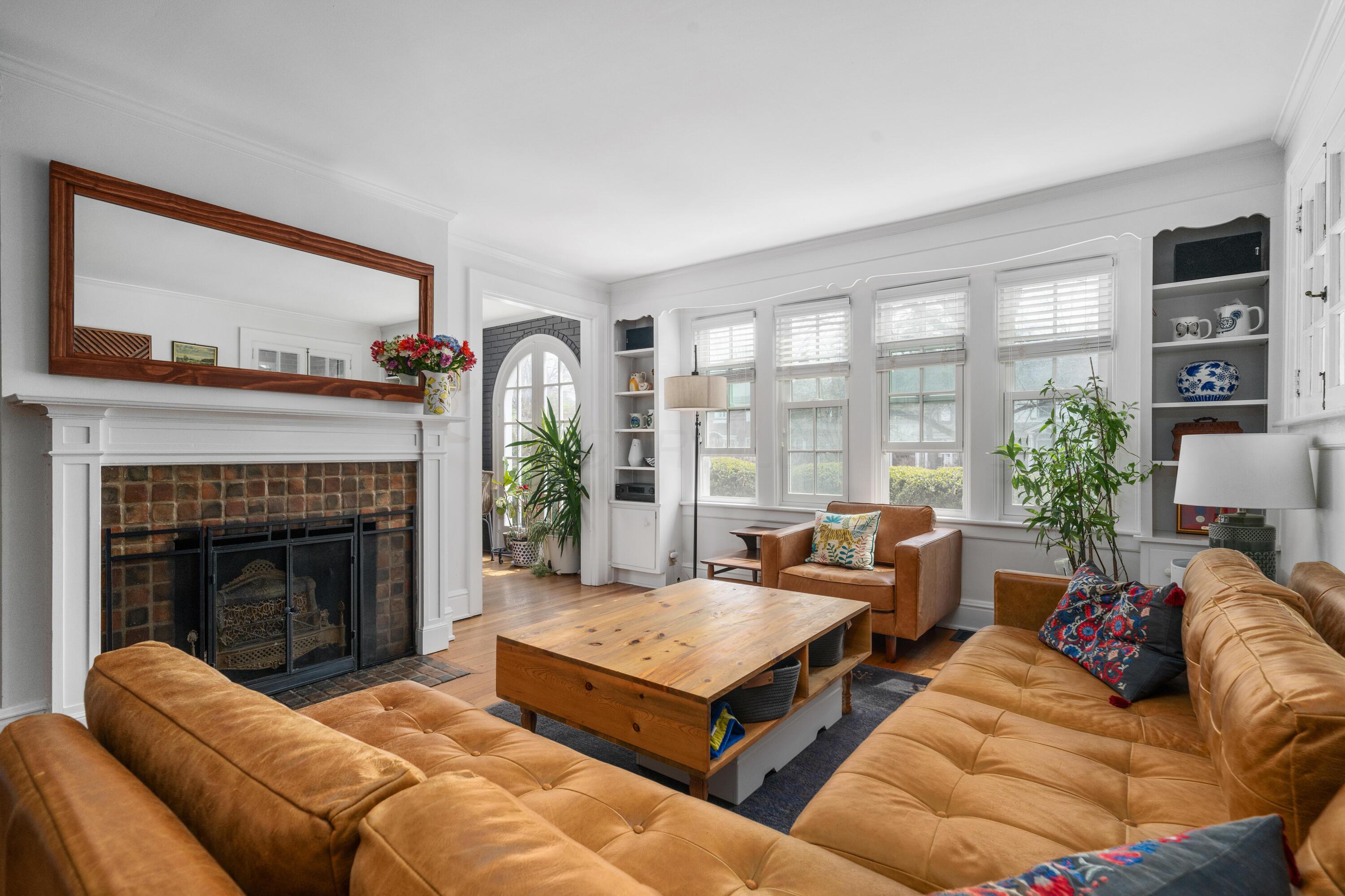 2188 Bryden Road Columbus, OH 43209 - Photo 7 of 76 DSC06560