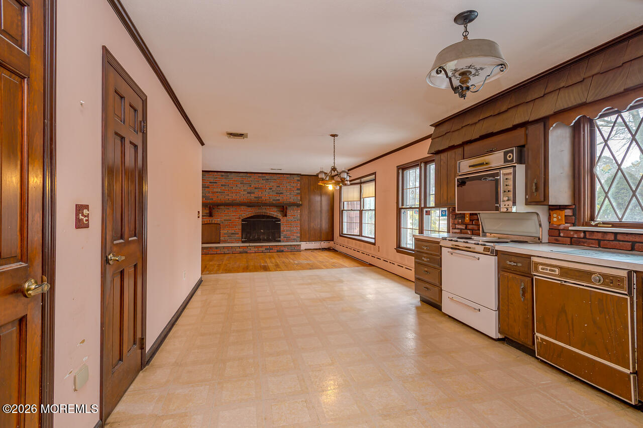 1046 Indian Hill Road Toms River, NJ 08753 - Photo 13 of 30 KITCHEN INTO FAMILY ROOM
