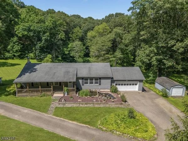 $879,000 | 22 South Polktown Road, Hampton, NJ 08827