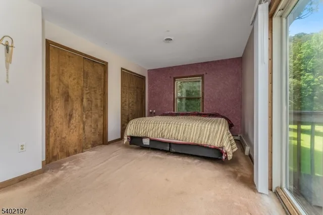 $879,000 | 22 South Polktown Road, Hampton, NJ 08827