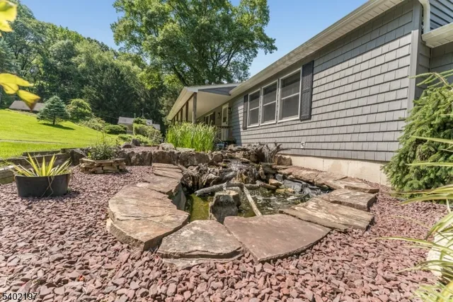 $879,000 | 22 South Polktown Road, Hampton, NJ 08827