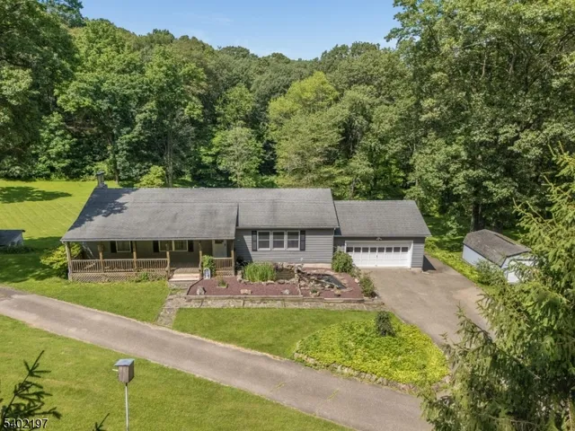 $879,000 | 22 South Polktown Road, Hampton, NJ 08827