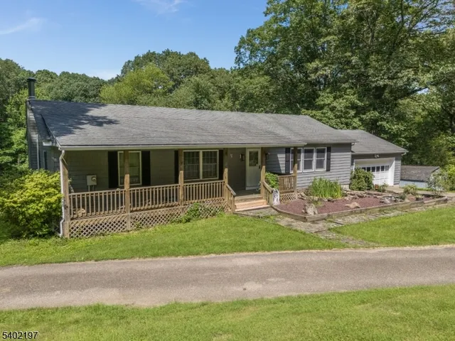 $879,000 | 22 South Polktown Road, Hampton, NJ 08827