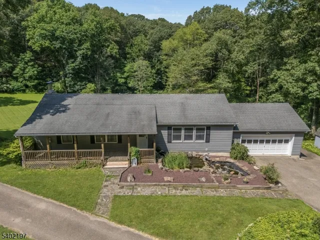 $879,000 | 22 South Polktown Road, Hampton, NJ 08827