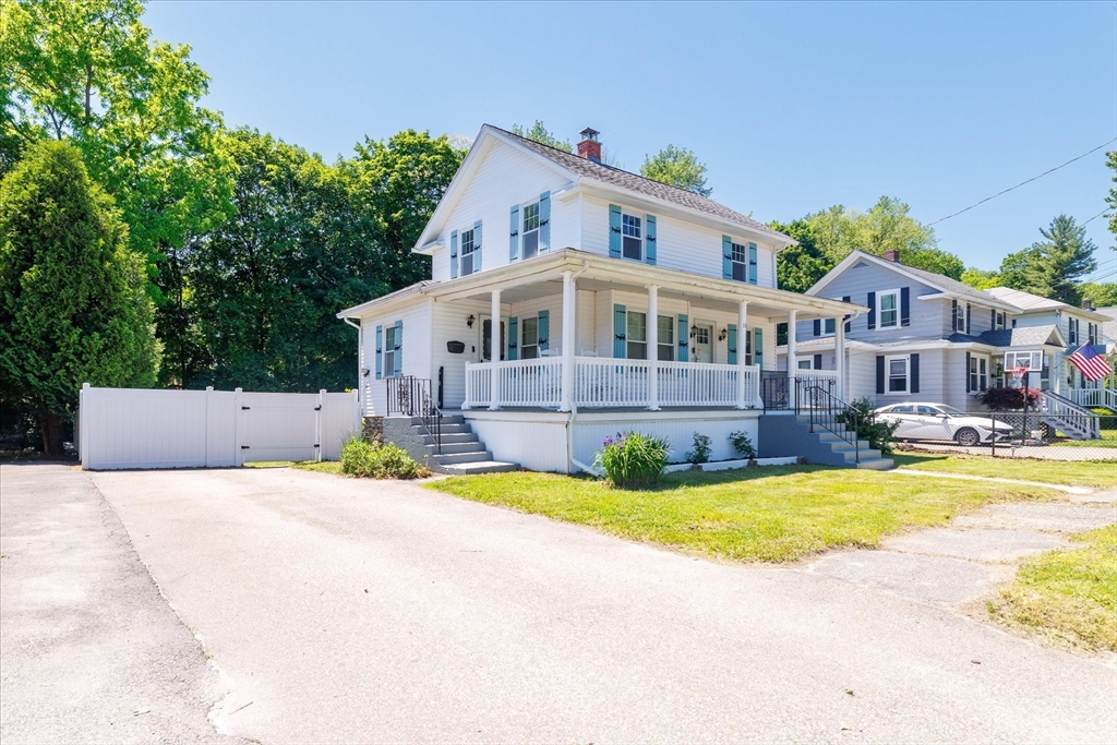 18 Healy Road Worcester, MA 01603 - Photo 2 of 20