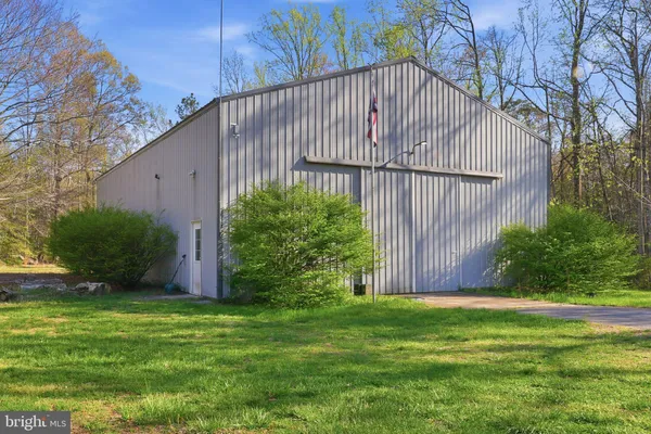 $850,000 | 850 Arthursville Road, Hartly, DE 19953
