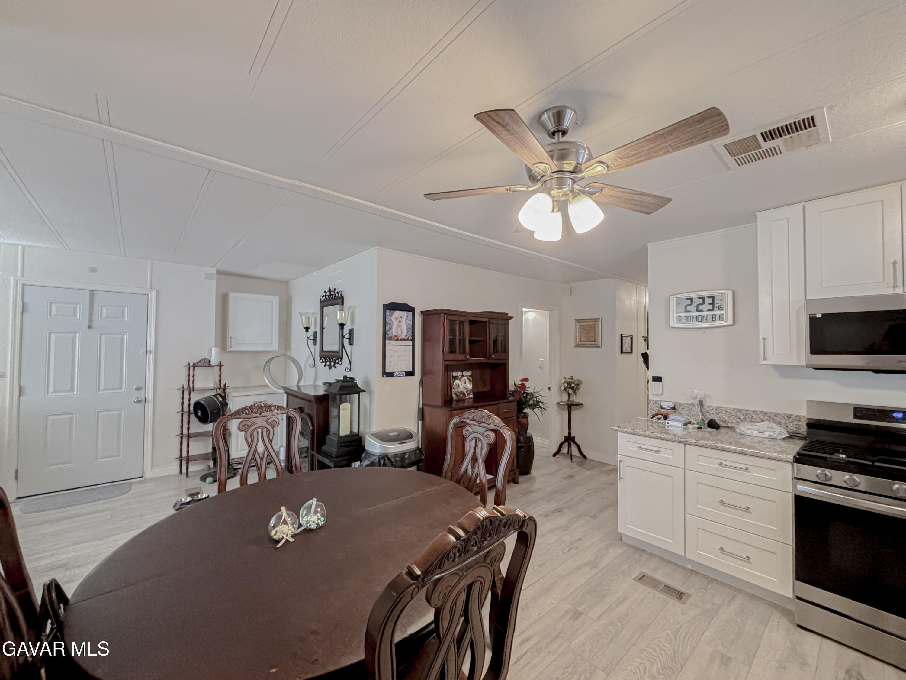 43850 North 20th Street East Lancaster, CA 93535 - Photo 22 of 49 IMG_7295