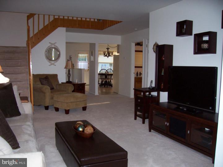 967 Magnolia Road Vineland, NJ 08360 - Photo 2 of 25 View from Front Door