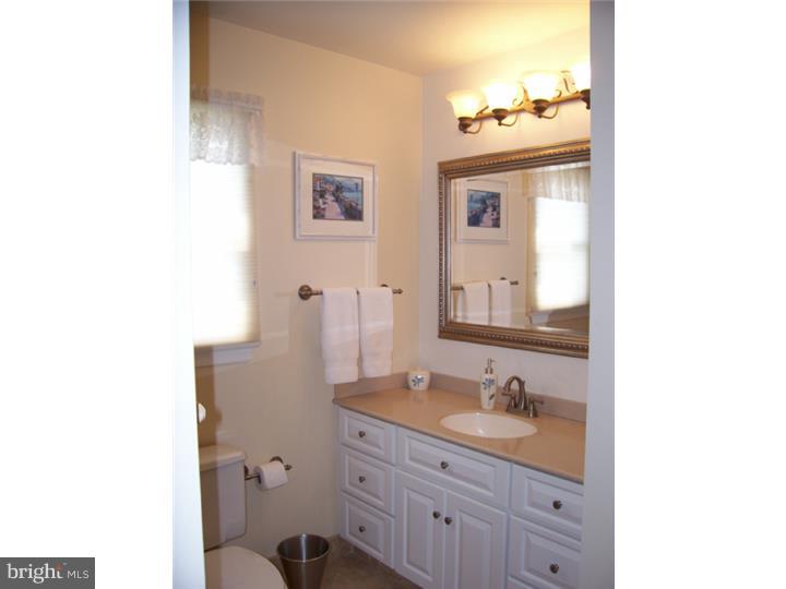 967 Magnolia Road Vineland, NJ 08360 - Photo 15 of 25 Master Bathroom