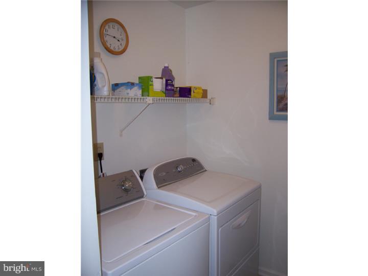 967 Magnolia Road Vineland, NJ 08360 - Photo 9 of 25 Laundry Room
