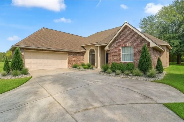 $369,000 | 165 Wood Thrush Drive, Madisonville, LA 70447