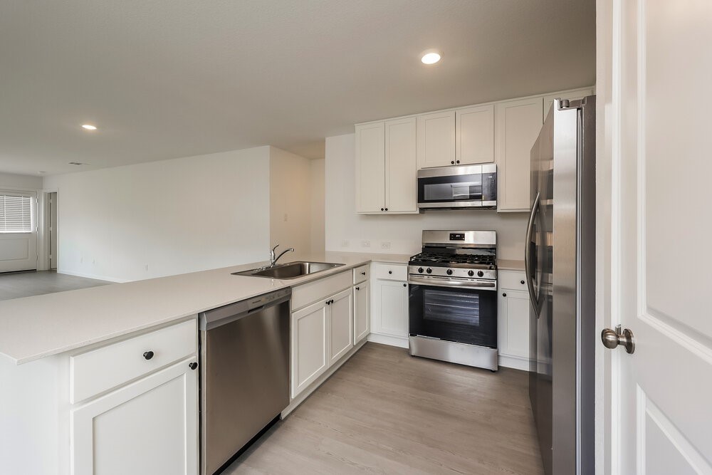 1544 Sunset Ridge Drive Conroe, TX 77306 - Photo 5 of 16