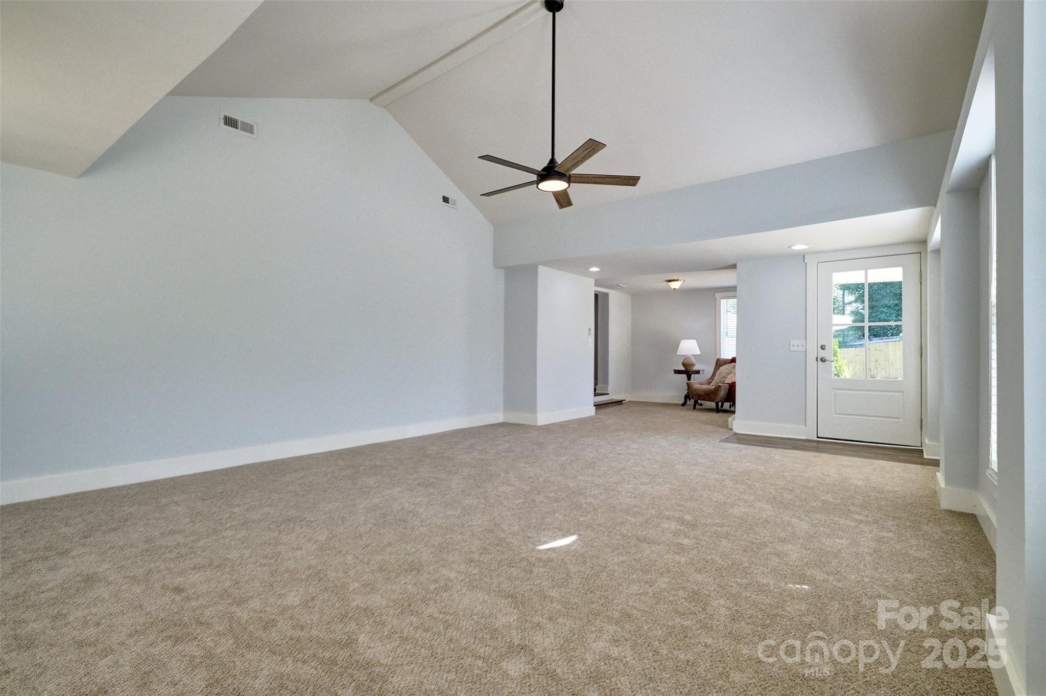 2039 State Rd S-46-323 York, SC 29745 - Photo 6 of 46