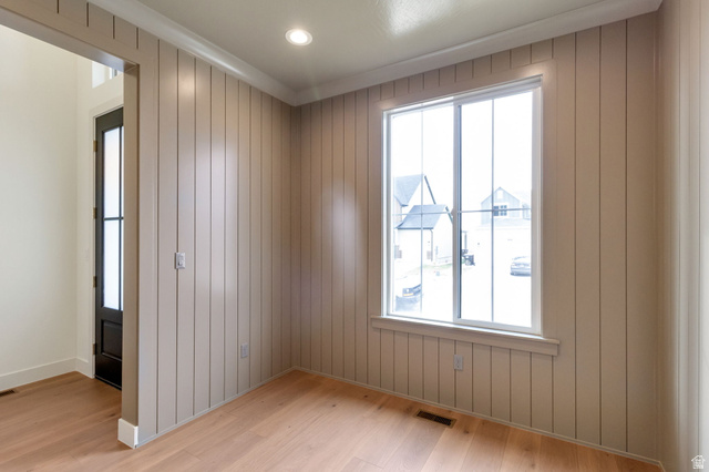2132 North 725 West Centerville, UT 84014 - Photo 6 of 44