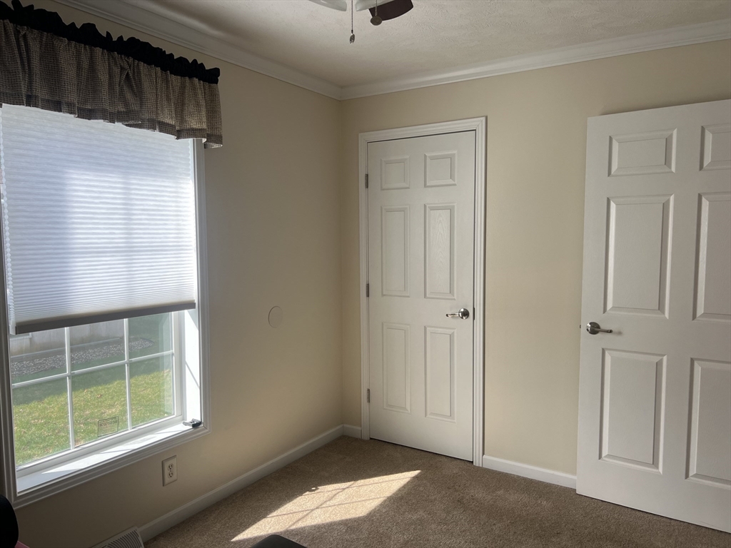 55 Hillview Drive West Springfield, MA 01089 - Photo 20 of 26