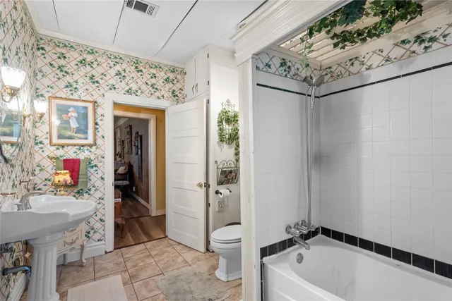 $299,000 | 2641 Highway 69, Colmesneil, TX 75938