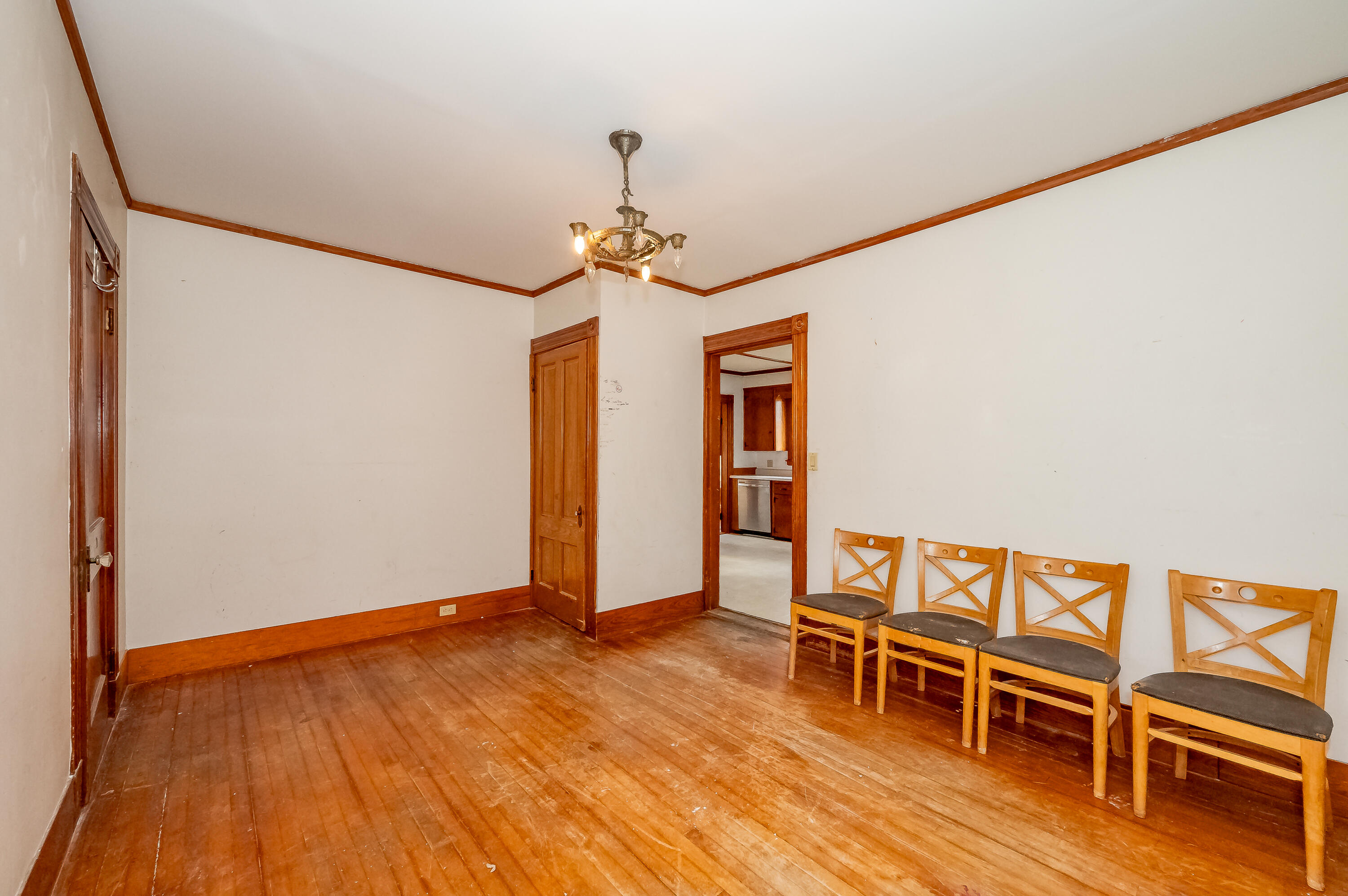 121 Berwick Road Berwick, ME 03901 - Photo 5 of 46 DSC_5453editforDB