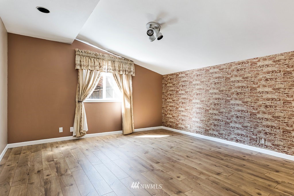 30750 State Rte 20 Oak Harbor, WA 98277 - Photo 14 of 25 Gallery Image 14