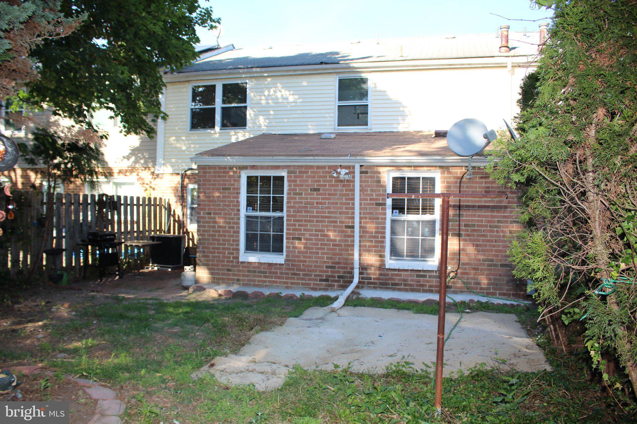 146 Oakmont Road Clementon, NJ 08021 - Photo 38 of 61 Charming backyard retreat awaits you.