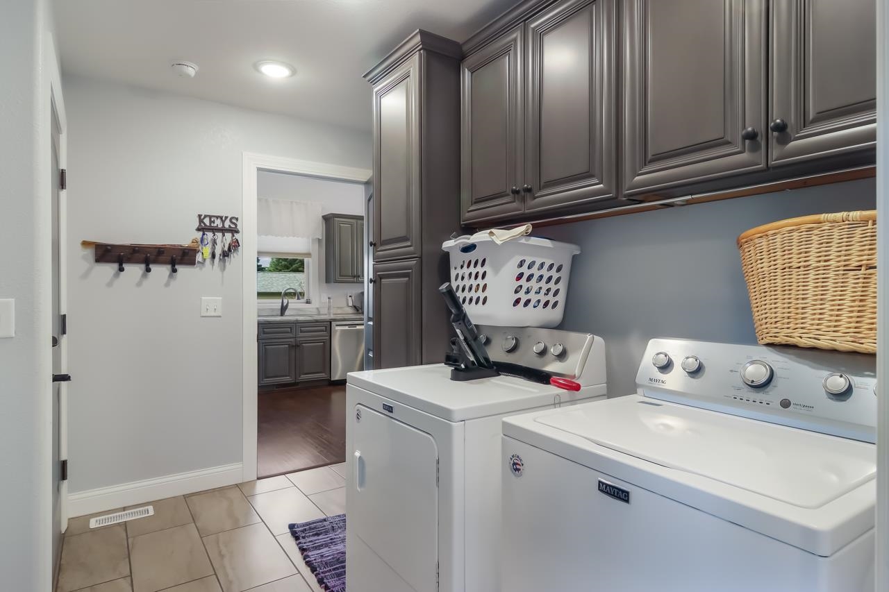 5292 45 1/2 Road Cadillac, MI 49601 - Photo 24 of 44 1911015-23.JPG