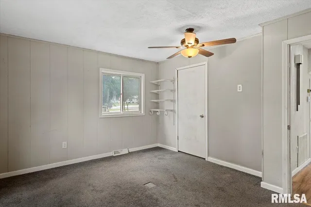 $216,500 | 1924 Cedar Street, Jacksonville, IL 62650