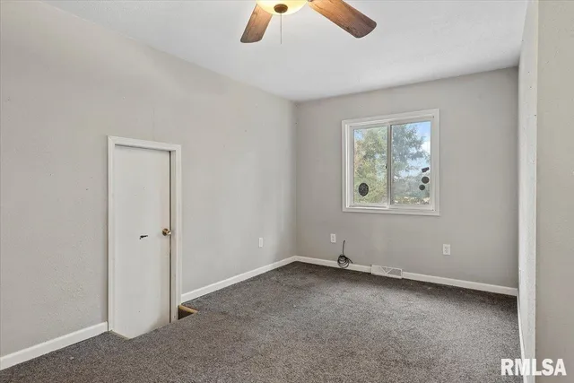 $216,500 | 1924 Cedar Street, Jacksonville, IL 62650