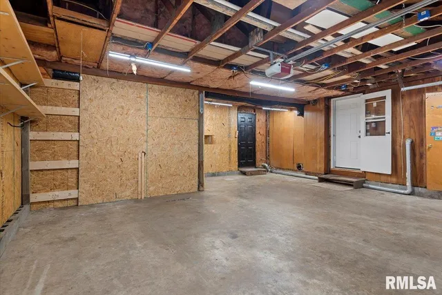 $216,500 | 1924 Cedar Street, Jacksonville, IL 62650