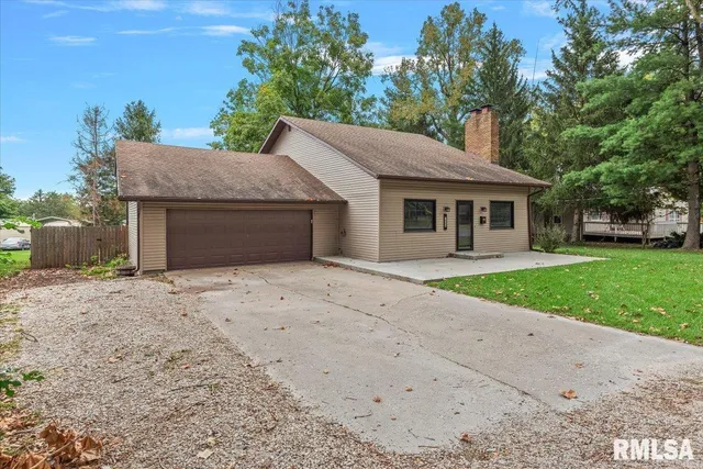 $216,500 | 1924 Cedar Street, Jacksonville, IL 62650